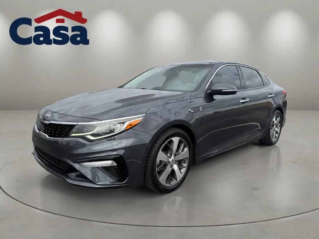 2019 Kia Optima S — photo 1 of 13