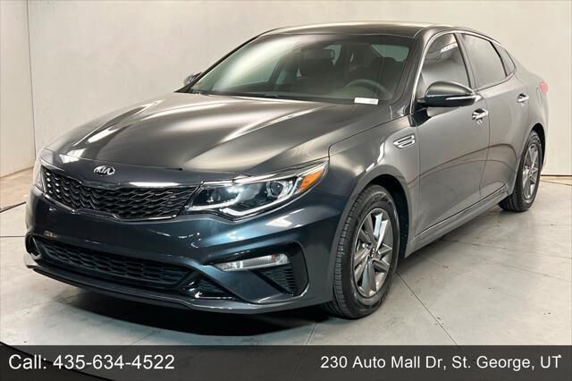 2020 Kia Optima LX — photo 1 of 13