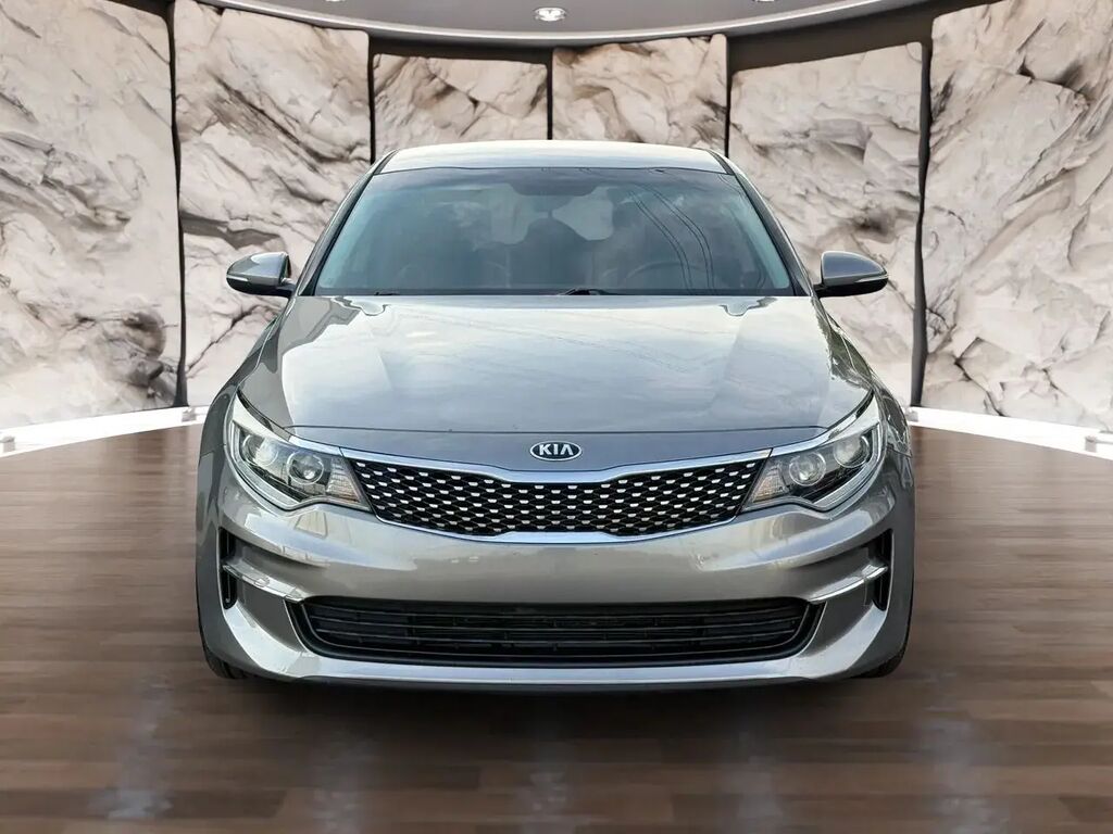 2017 Kia Optima EX — photo 1 of 13