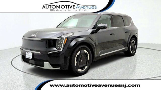 2026 Kia EV9 Land