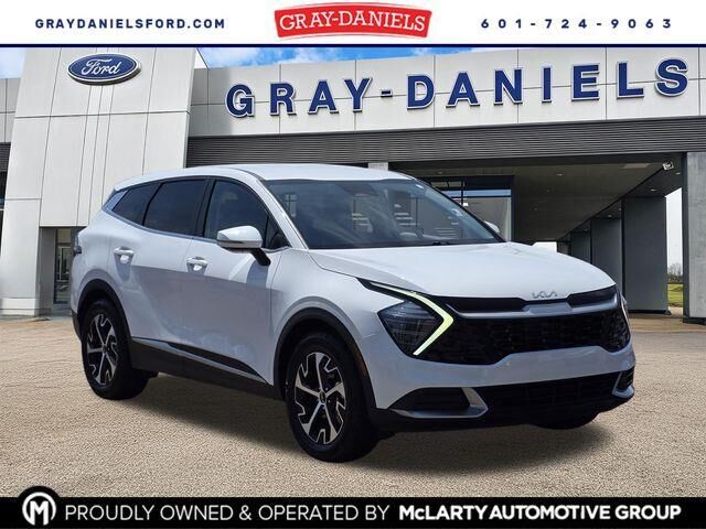 2024 Kia Sportage EX — photo 1 of 13