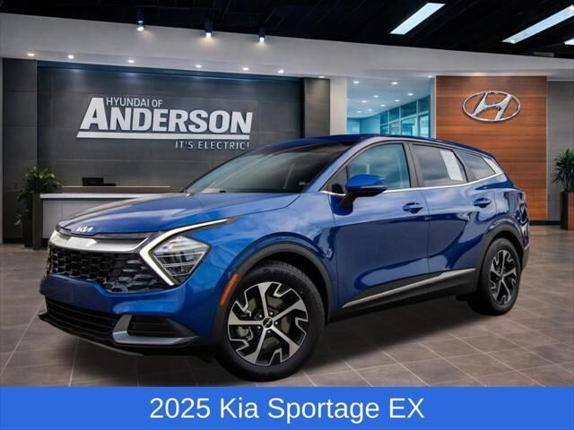 2025 Kia Sportage EX