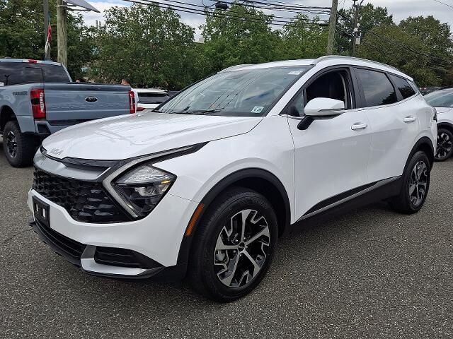 2023 Kia Sportage EX — photo 1 of 13
