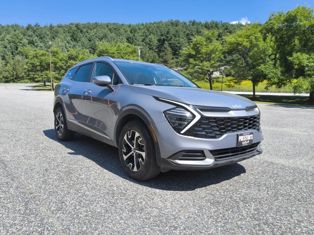 2024 Kia Sportage EX — photo 1 of 13