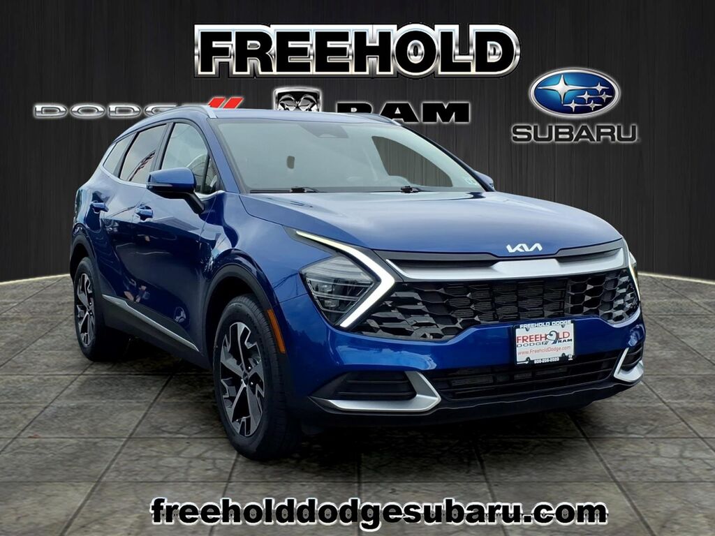 2024 Kia Sportage EX — photo 1 of 13