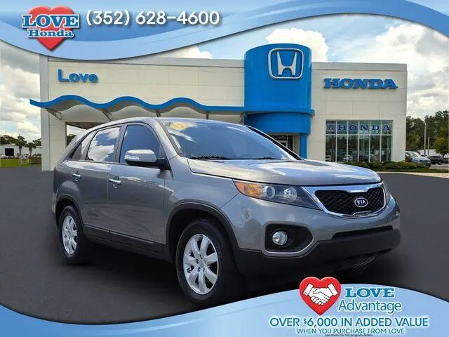 2013 Kia Sorento LX — photo 1 of 13