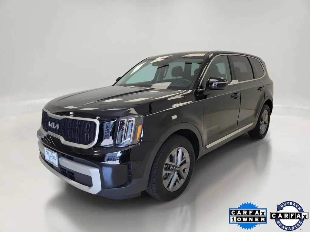 2024 Kia Telluride LX — photo 1 of 13