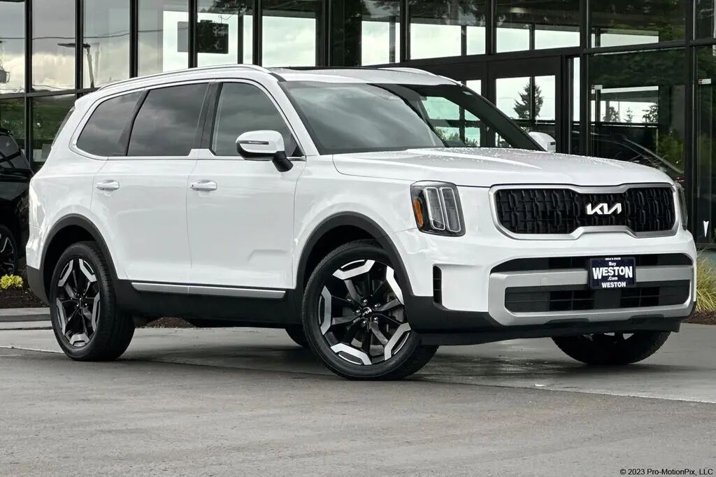 2024 Kia Telluride EX — photo 1 of 13