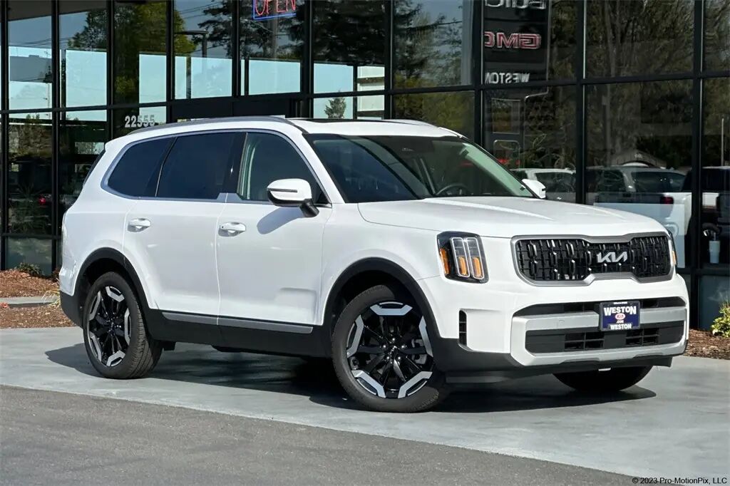 2024 Kia Telluride EX — photo 1 of 13