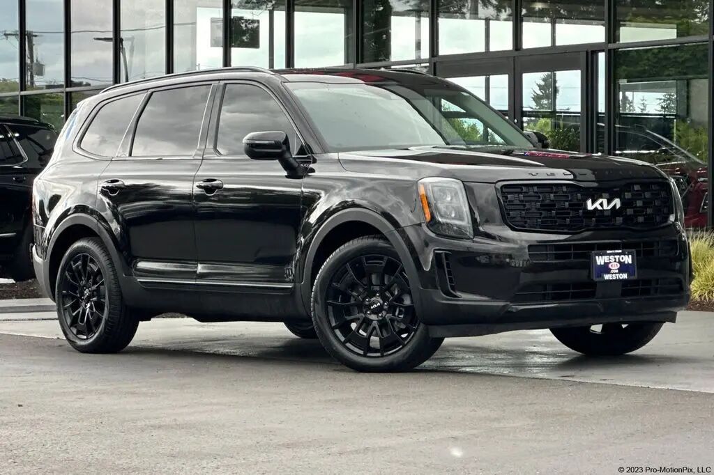 2022 Kia Telluride EX — photo 1 of 13