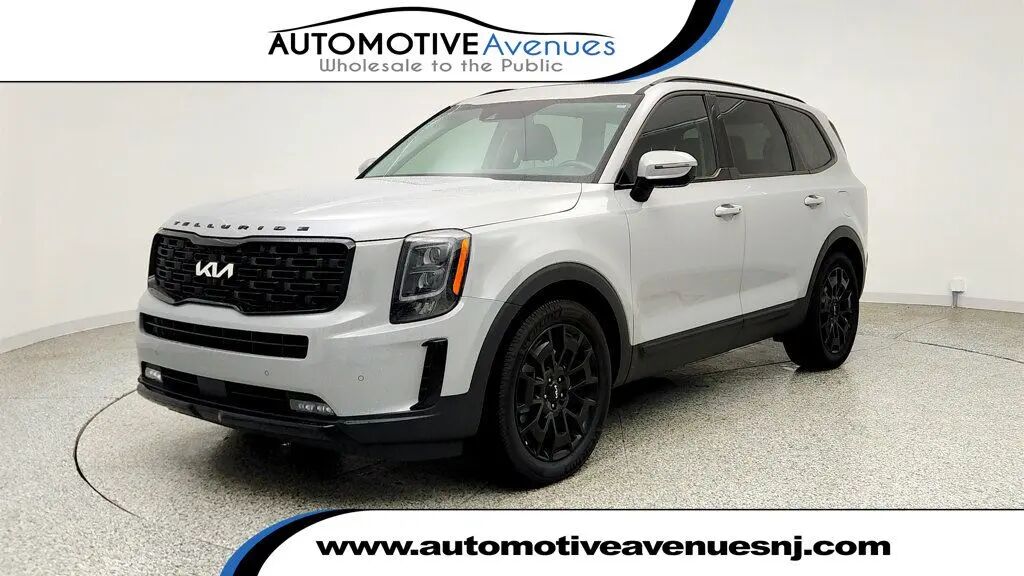 2022 Kia Telluride SX — photo 1 of 13