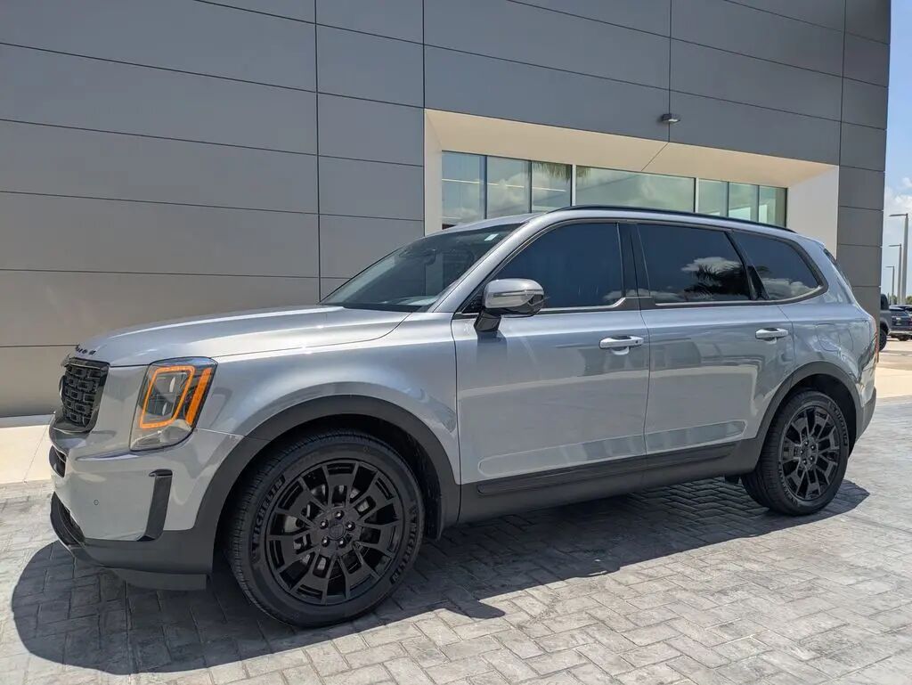2021 Kia Telluride SX — photo 1 of 13