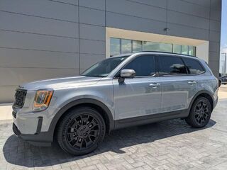 2021 Kia Telluride SX — photo 1 of 6