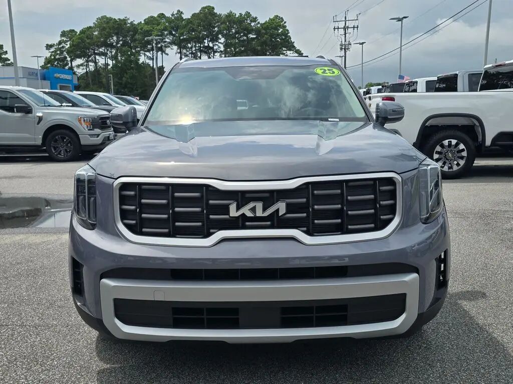 2025 Kia Telluride S — photo 1 of 13