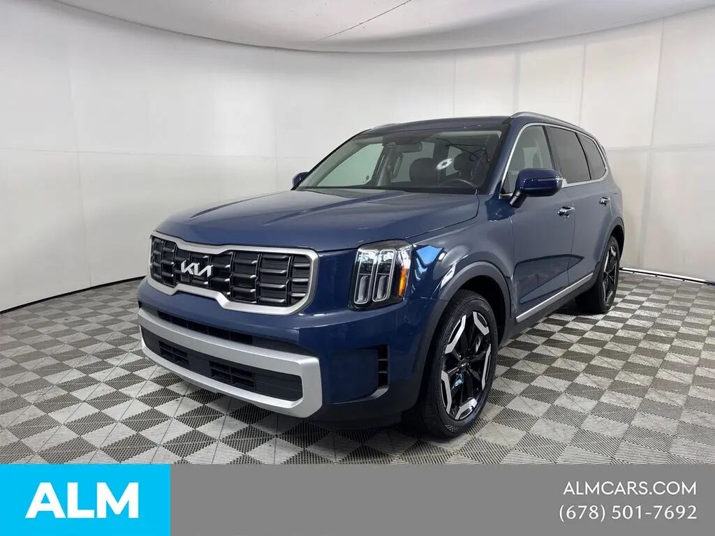 2025 Kia Telluride S — photo 1 of 10