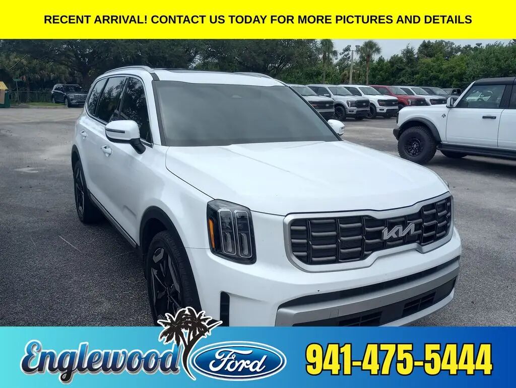 2025 Kia Telluride S — photo 1 of 4