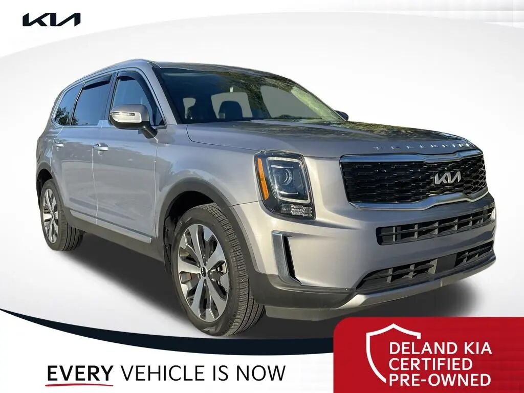 2022 Kia Telluride S — photo 1 of 13