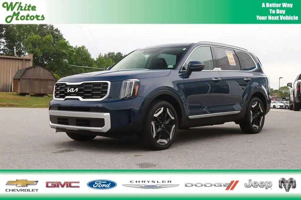2025 Kia Telluride S — photo 1 of 13