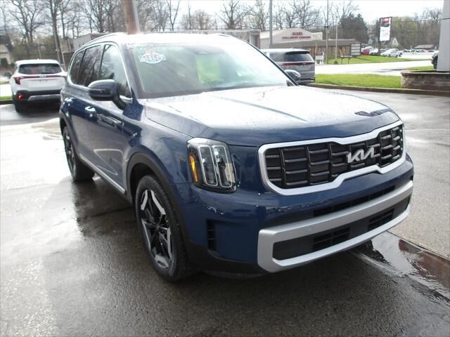 2023 Kia Telluride S