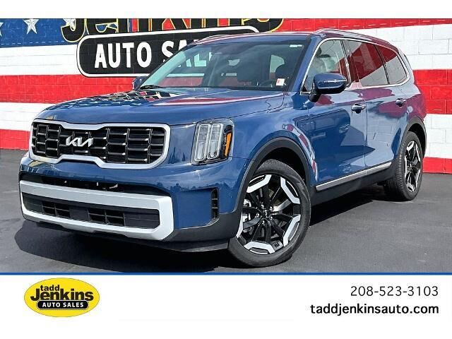 2025 Kia Telluride S — photo 1 of 12