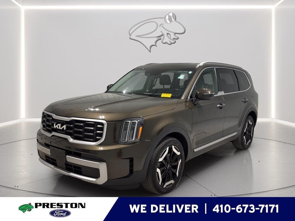 2023 Kia Telluride S — photo 1 of 1