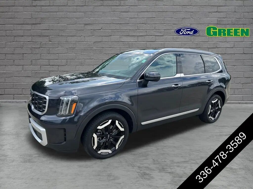 2025 Kia Telluride S — photo 1 of 13