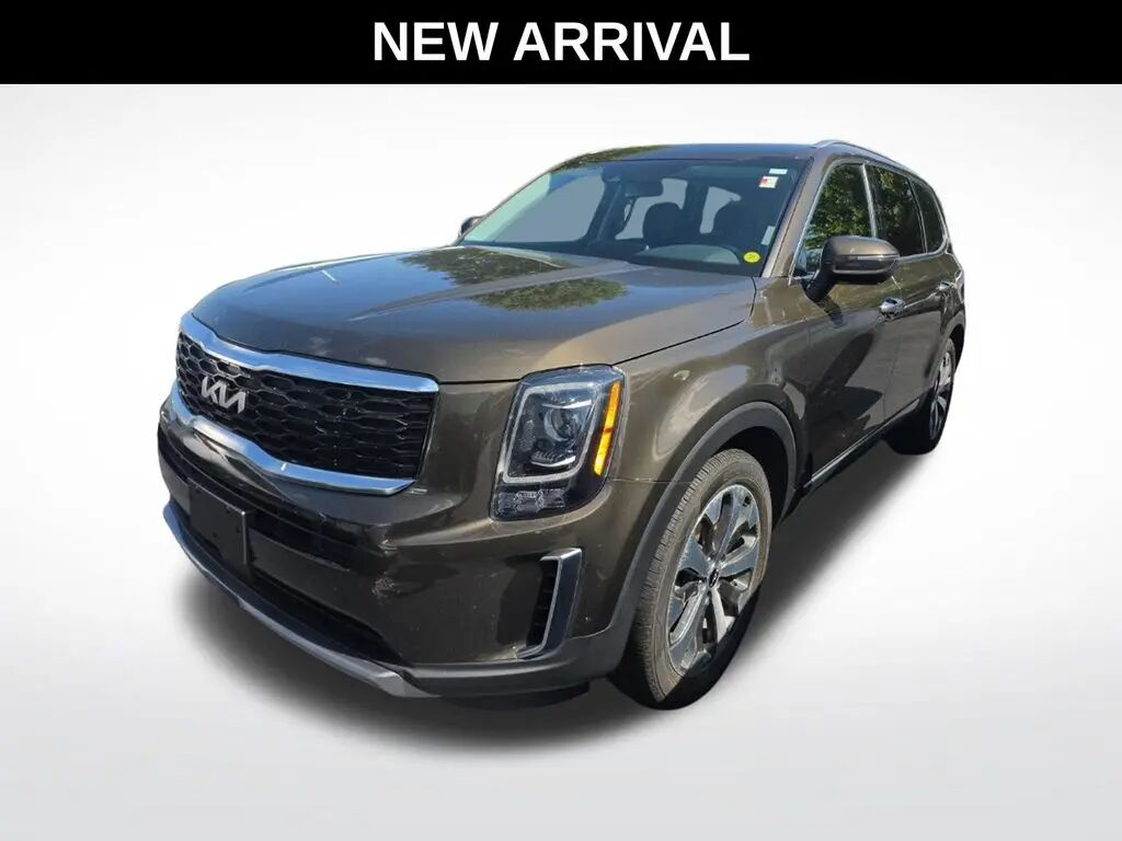 2022 Kia Telluride S — photo 1 of 6