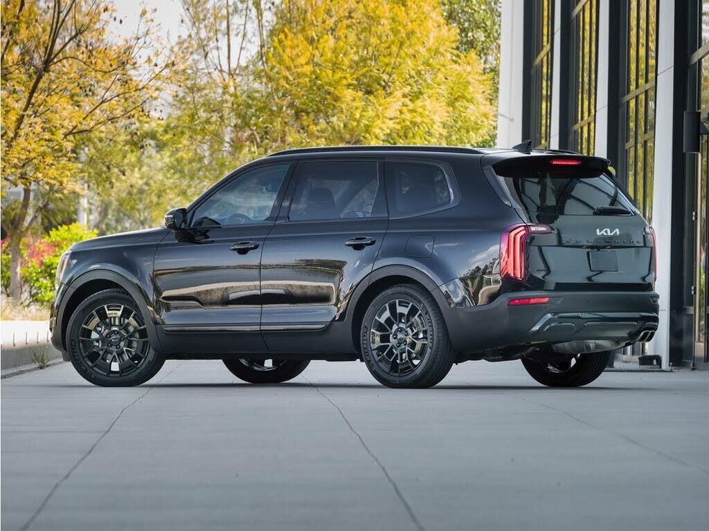 2022 Kia Telluride S — photo 1 of 1