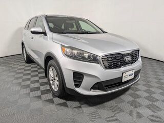 2019 Kia Sorento L — photo 1 of 1