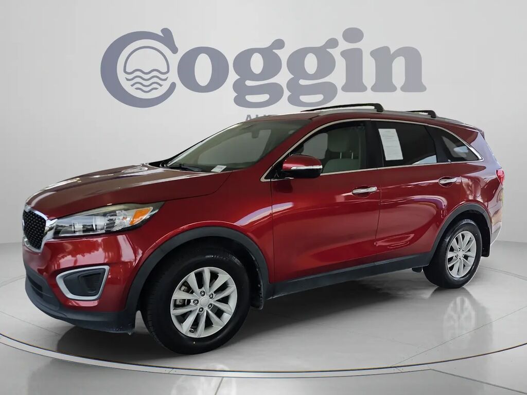 2016 Kia Sorento LX — photo 1 of 13