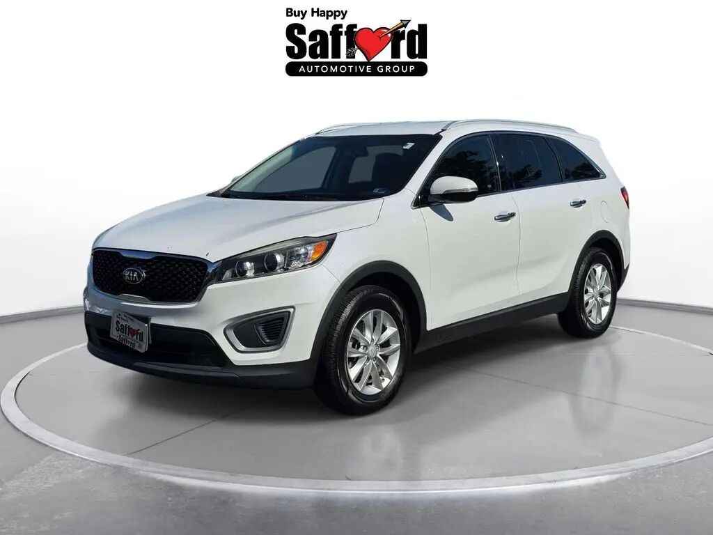 2017 Kia Sorento LX — photo 1 of 13