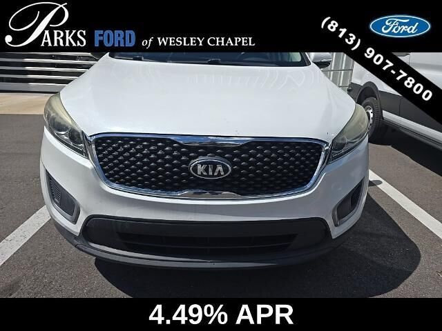 2017 Kia Sorento L