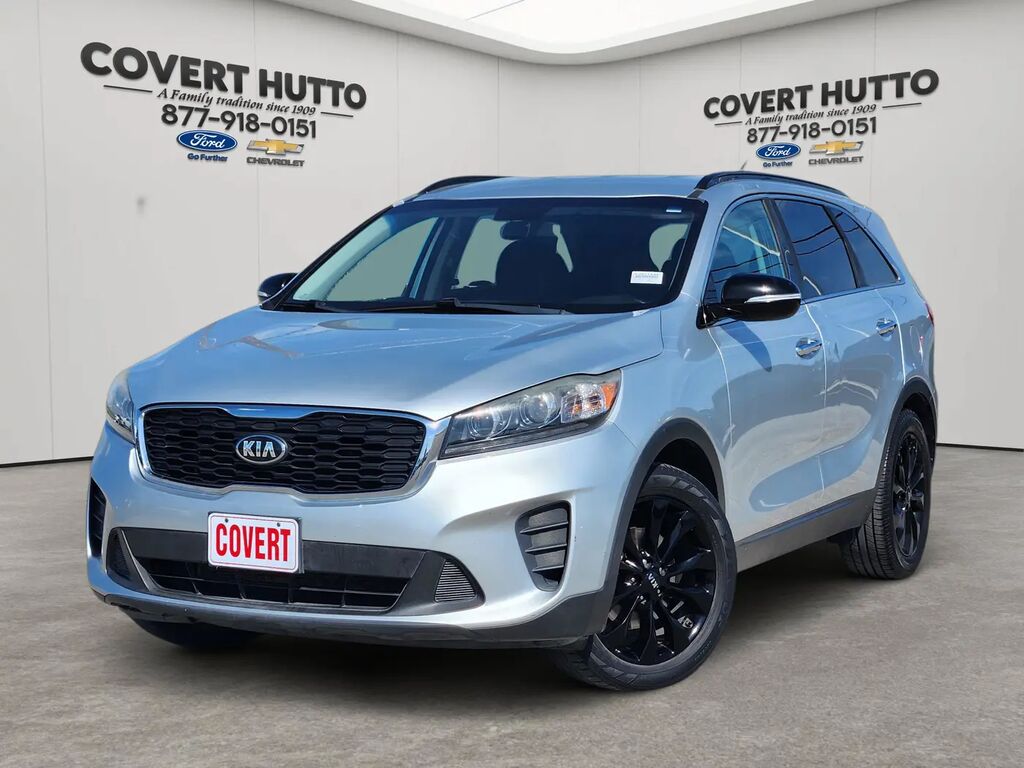 2019 Kia Sorento S V6 — photo 1 of 16