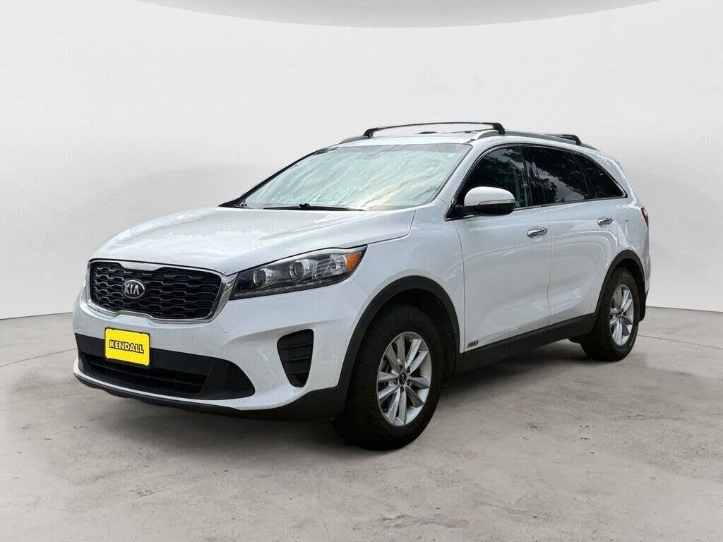 2019 Kia Sorento LX — photo 1 of 1