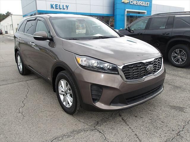 2020 Kia Sorento LX — photo 1 of 13