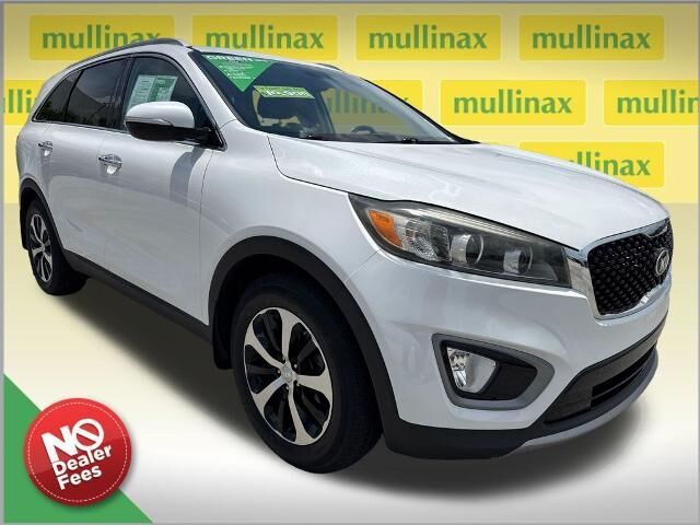2016 Kia Sorento EX — photo 1 of 10
