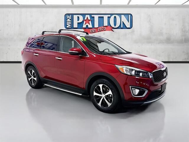 2017 Kia Sorento EX V6 — photo 1 of 13
