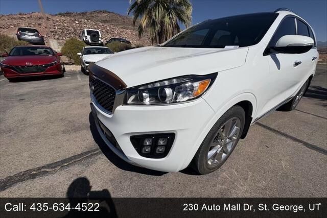 2017 Kia Sorento SX Limited V6 — photo 1 of 10