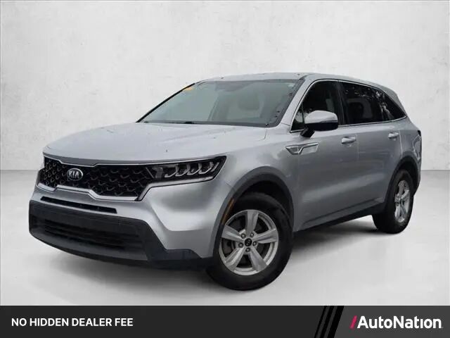 2021 Kia Sorento LX — photo 1 of 13