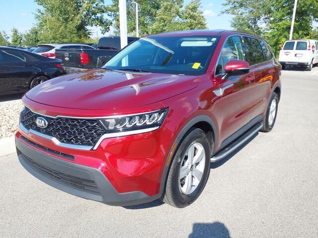2021 Kia Sorento LX — photo 1 of 13