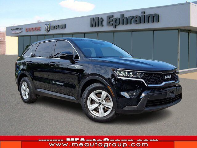 2022 Kia Sorento LX