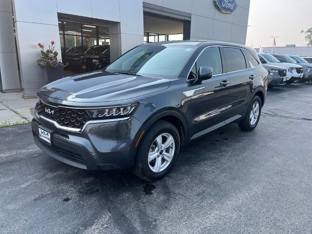 2022 Kia Sorento LX