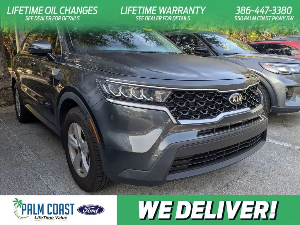 2021 Kia Sorento LX — photo 1 of 1
