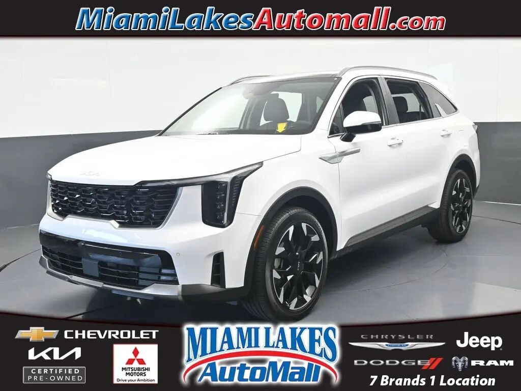 2025 Kia Sorento EX — photo 1 of 13