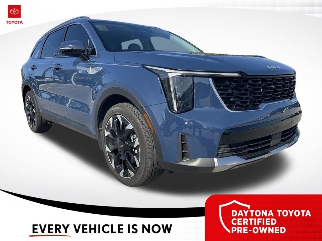 2025 Kia Sorento EX — photo 1 of 10