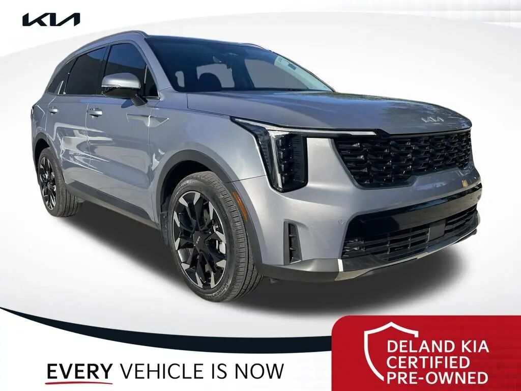 2025 Kia Sorento EX — photo 1 of 13