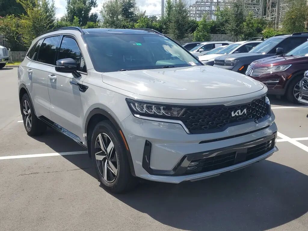 2022 Kia Sorento EX — photo 1 of 13