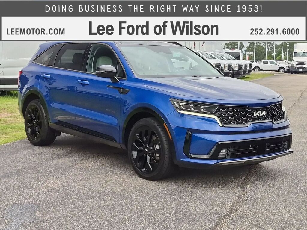 2022 Kia Sorento SX — photo 1 of 13