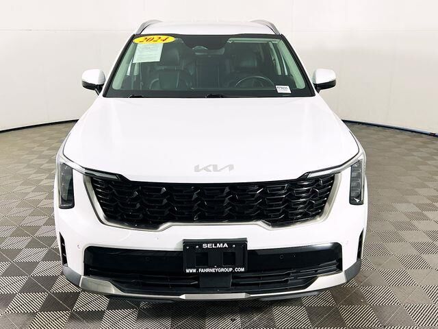 2024 Kia Sorento S — photo 1 of 13