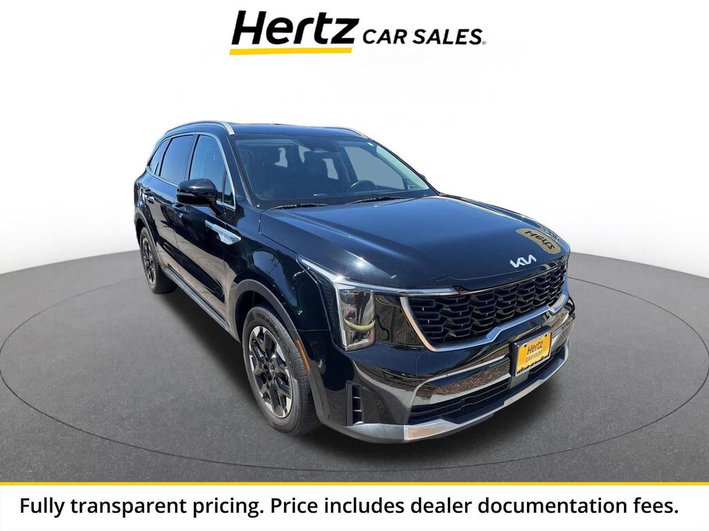 2024 Kia Sorento S — photo 1 of 13